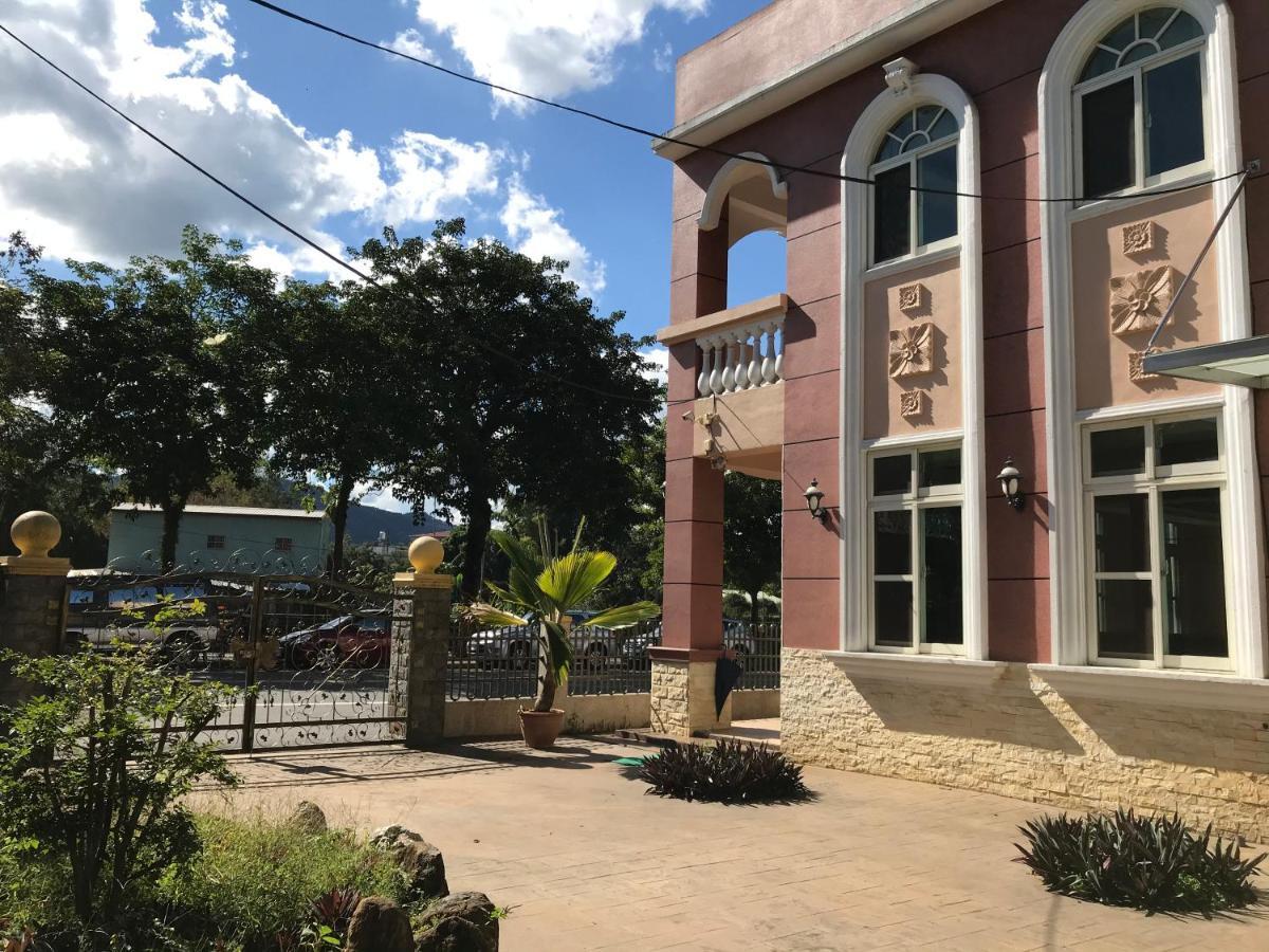 山同青旅背包客棧 Hostel Puli Kültér fotó